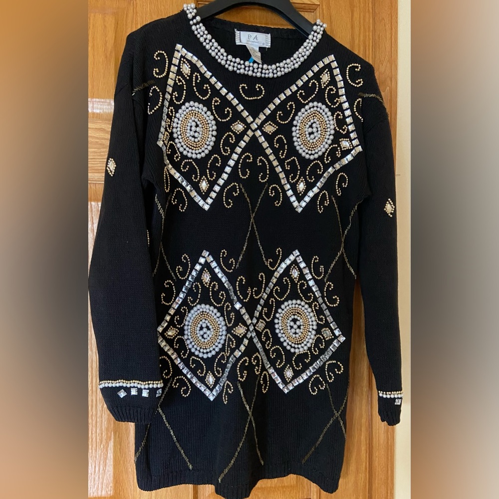 Spectacular Sweater with beads